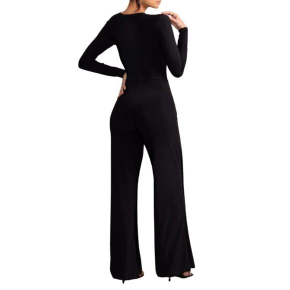 NBD Amberleigh Black Deep V Neck Jumpsuit NWT Size Small - Picture 2 of 3
